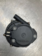 Load image into Gallery viewer, AIR INJECTION PUMP SMOG Mercedes CL500 G500 C320 ML320 98 99 00 01 02 03 04 - 06 - NW429697