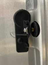 Load image into Gallery viewer, WHEEL RIM Expedition 15-16 20x8-1/2 ALUM 20x8-1/2, 6 lug, 135mm - NW196565