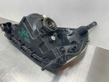 Load image into Gallery viewer, HEADLIGHT LAMP ASSEMBLY Honda Pilot 2003 03 2004 04 2005 05 Right - NW431671