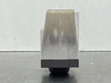 Load image into Gallery viewer, REAR TEMPERATURE CONTROLS Honda Pilot 03 04 05 06 07 08 - NW431663