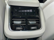 Load image into Gallery viewer, REAR TEMPERATURE CONTROLS S90 V90 XC60 XC90 16 17 18 19 20 21 - NW432424