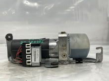 Load image into Gallery viewer, CONVERTIBLE TOP MOTOR Beetle 2003 03 2004 04 2005 05 06 07 08 09 10 - NW434030