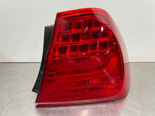 Load image into Gallery viewer, OUTER TAIL LIGHT LAMP BMW 323i 328i 335i M3 09 10 11 Right - NW432782