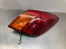 Load image into Gallery viewer, OUTER TAIL LIGHT LAMP Nissan Murano 2009 09 2010 10 Right - NW432792