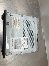 Load image into Gallery viewer, RADIO Volvo V40 S70 V70 S90 98 99 00 - 03 04 AM/FM/CD - NW433327