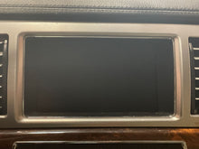 Load image into Gallery viewer, INFO SCREEN Jaguar XF XFR 2012 12 - NW433758