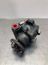 Load image into Gallery viewer, POWER STEERING PUMP 530i 525i 2006 06 - NW433891