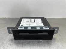 Load image into Gallery viewer, Radio SIERRA 1500 PICKUP 2017 - NW434447