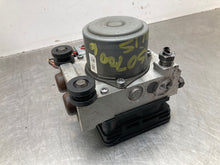 Load image into Gallery viewer, ABS Pump SILVERADO 1500 PICKUP 2017 - NW434636