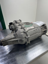 Load image into Gallery viewer, Transfer Case SILVERADO 1500 PICKUP 2017 - NW434850