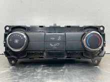 Load image into Gallery viewer, Temperature Controls Ford Explorer 2018 - NW434749