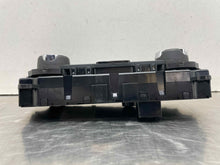 Load image into Gallery viewer, Temperature Controls Ford Explorer 2018 - NW434749