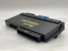 Load image into Gallery viewer, BODY CONTROL MODULE BCM COMPUTER 323i 325ci 325i 330ci 330i 330xi 2006 - NW29306
