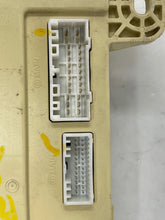 Load image into Gallery viewer, BODY CONTROL MODULE BCM COMPUTER Kia Cadenza 14 15 16 - NW33366