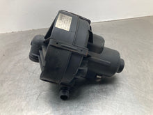 Load image into Gallery viewer, AIR INJECTION PUMP SMOG Mercedes CLK550 E350 SL550 S450 S550 06 07 08 09 10 11 - NW438242