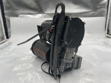 Load image into Gallery viewer, Suspension Air Compressor Pump Lincoln Navigator 2010 - NW8326