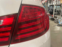 Load image into Gallery viewer, OUTER TAIL LIGHT LAMP 528i 535i 550i Active 5 M5 14 15 16 Right - NW439710