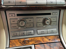 Load image into Gallery viewer, RADIO CONTROL PANEL Jaguar XF XFR 2009 09 2010 10 2011 11 - NW439608