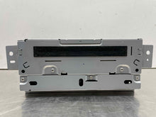 Load image into Gallery viewer, RADIO Jaguar XF XFR 2009 09 2010 10 2011 11 AM FM CD - NW439609
