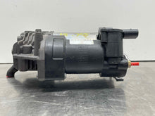 Load image into Gallery viewer, SUSPENSION AIR COMPRESSOR PUMP Vanden Pl XJ XJL XJR 2010-2014 - NW439178