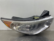 Load image into Gallery viewer, HEADLIGHT LAMP ASSEMBLY Sonata Sonata Hybrid 11 12 13 14 15 Right - NW440357