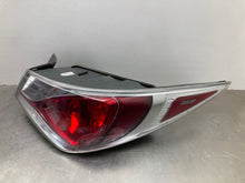 Load image into Gallery viewer, OUTER TAIL LIGHT LAMP Sonata Sonata Hybrid 11 12 13 14 15 Right - NW440745