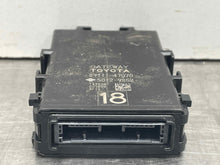 Load image into Gallery viewer, Computer Toyota Prius 2018 - NW439970