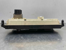 Load image into Gallery viewer, REAR TEMPERATURE CONTROLS Avalanche 1500 Avalanche 2500 Silverado 99-02 - NW441863