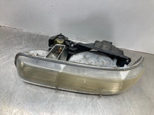 Load image into Gallery viewer, HEADLIGHT LAMP ASSEMBLY Silverado 1500 Pickup Silverado 2500 99-06 Left - NW441870