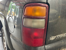 Load image into Gallery viewer, TAIL LIGHT LAMP Suburban 1500 Suburban 2500 Tahoe Yukon 00-03 Left - NW441935