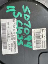 Load image into Gallery viewer, Radiator Fan Assembly Mercedes-Benz SL55 2011 - NW442546