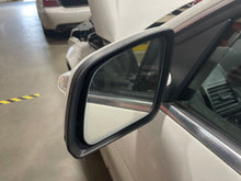 Load image into Gallery viewer, SIDE VIEW DOOR MIRROR Mercedes-Benz C230 C300 C350 2008 08 Left - NW442948