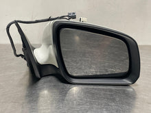 Load image into Gallery viewer, SIDE VIEW MIRROR C230 C300 C350 C63 2008 08 Right - NW442949