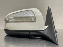 Load image into Gallery viewer, SIDE VIEW MIRROR C230 C300 C350 C63 2008 08 Right - NW442949