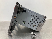 Load image into Gallery viewer, RADIO Subaru Legacy 2005 05 AM/FM/CD - NW443073
