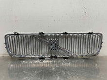 Load image into Gallery viewer, GRILLE Volvo V70 2005 05 2006 06 2007 07 - NW443465