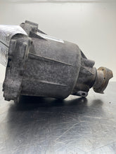 Load image into Gallery viewer, TRANSFER CASE Cadillac SRX STS 04 05 06 07 08 09 10 - NW443730