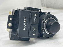 Load image into Gallery viewer, RADIO CONTROLS QX56 2008 08 Front - NW137077