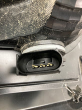 Load image into Gallery viewer, Tail Lamp Light FORD F250SD PICKUP 2022 - NW445779