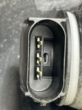 Load image into Gallery viewer, Tail Lamp Light FORD F250SD PICKUP 2022 - NW446244