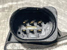 Load image into Gallery viewer, Throttle Body 2014 - NW446239