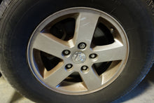 Load image into Gallery viewer, Wheel Rim Dodge Journey 2010 - NW196325