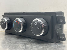 Load image into Gallery viewer, REAR TEMPERATURE CONTROLS Town & Country Caravan Journey 08-10 - NW432414