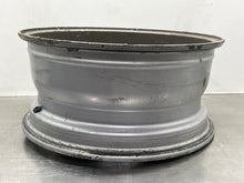 Load image into Gallery viewer, WHEEL Jaguar Xj6 95 96 97 16" Alloy 6 Hole - NW446787