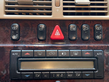 Load image into Gallery viewer, Temp Climate AC Heater Control Mercedes E320 E430 E55 2000 00 2001 01 2002 02 03 - NW446562