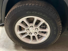 Load image into Gallery viewer, WHEEL RIM Grand Cherokee 18 19 20 17x8 ALUM 17x8, 5 lug, 5" - NW447827