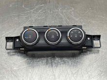 Load image into Gallery viewer, Temperature Controls 124 SPIDER 2017 - NW447701