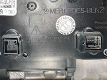 Load image into Gallery viewer, INFO-GPS SCREEN CL550 CL600 CL63 CL65 S450 Cdn S550 S600 S63 07-09 - NW448103
