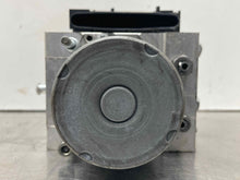 Load image into Gallery viewer, ABS PUMP Range Rover LR3 2007 07 2008 08 2009 09 - NW448335