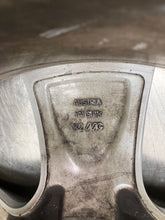 Load image into Gallery viewer, WHEEL 535xi 528xi 525xi 2006 06 2007 07 08 09 10 17x7.5 5 Spoke - NW449612